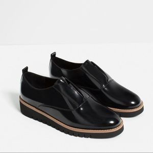 NWOT Zara Blutcher Loafer in Black